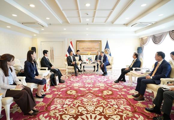 ภูมิธรรม ถกทูตญี่ปุ่น ขอเพิ่มนำเข้ากล้วยหอม ลดภาษีน้ำตาล ดึงลงทุน EEC