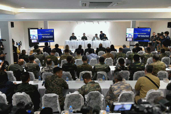 คณะทูตและสื่อนานาชาติลงพื้นที่ชายแดนไทย รับฟังสรุปสถานการณ์และข้อเท็จจริง ยืนยันไทยตอบโต้ตามสิทธิป้องกันตนเอง พร้อมประณามการบิดเบือนข้อมูลของกัมพูชา