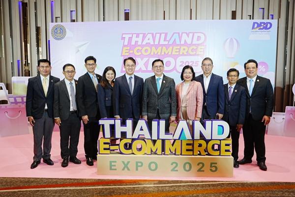 จตุพร เปิดงาน E-Commerce Expo ขนอินฟลูเอนเซอร์-ครีเอเตอร์สอน SME ขายออนไลน์
