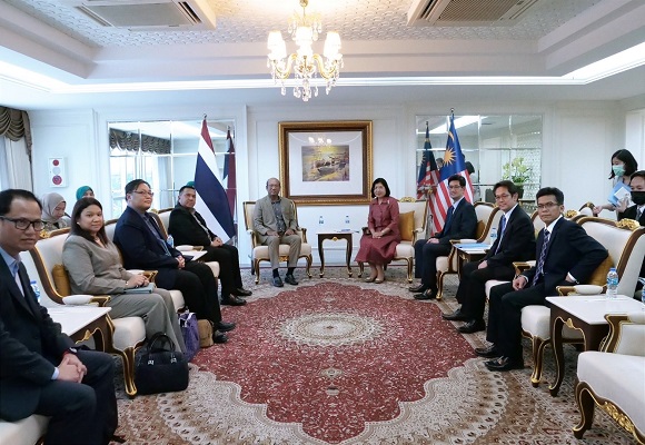 พาณิชย์ จับมือมาเลเซีย ส่งเสริมธุรกิจแฟรนไชส์ ฟื้นฟูค้าชายแดน การท่องเที่ยว