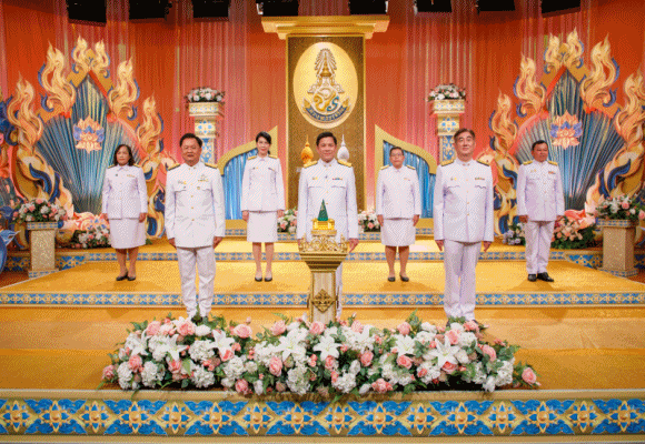 ออมสิน บันทึกเทปถวายพระพรชัยมงคล พระบาทสมเด็จพระวชิรเกล้าเจ้าอยู่หัว และสมเด็จพระบรมราชชนนีพันปีหลวง เนื่องในโอกาสวันเฉลิมพระชนมพรรษา