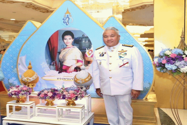 'ทวีพงษ์ วิชัยดิษฐ' รับพระราชทานโล่เกียรติคุณลูกที่มีความกตัญญูกตเวทีอย่างสูงต่อแม่ ประจำปี 2568