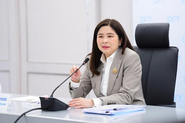 พาณิชย์ โชว์ผลจัดมหกรรมการค้าชายแดน จ.ตาก 2 หมื่นคนร่วมงาน ขายได้ 27.5 ล้าน