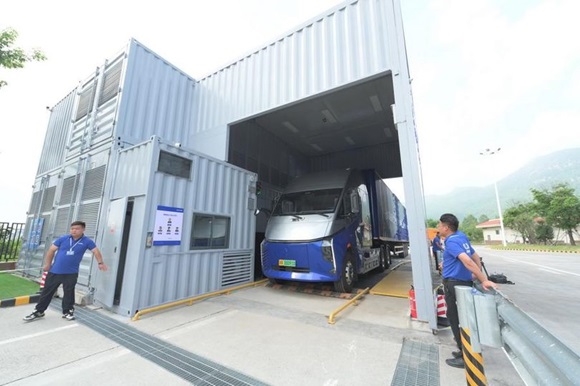 นักวิทย์จีนพัฒนา 'แบตฯ รถไฟฟ้า' ชาร์จเต็ม 80% ใน 10 นาที