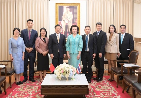 เอกอัครราชทูตหาน จื้อเฉียง เข้าพบนางอโนชา ชีวิตโสภณ ประธานศาลฎีกาของไทย