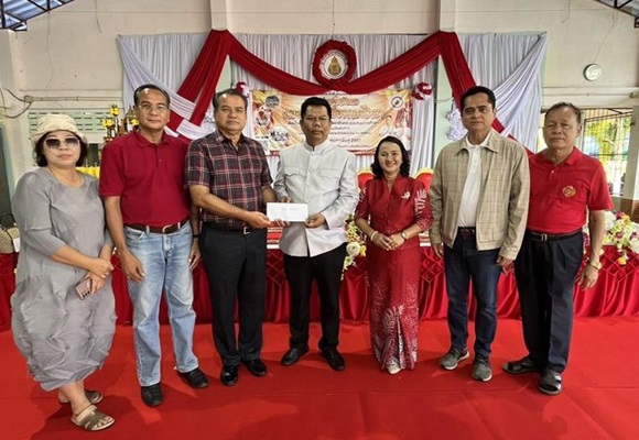 'ดร.วิชา จุ้ยชุม' ทำบุญไม่มีหยุด มอบทุนพัฒนาการศึกษา ร.ร.วัดพงดาน จ.พัทลุง