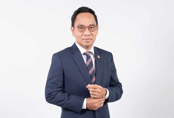 3 รัฐมนตรีพาณิชย์ ลงพื้นที่ รับฟังปัญหา ข้อเสนอแนะ จากเกษตรกร และ SME