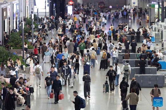จีนคาดยอดเดินทางเข้า-ออก ช่วงหยุดปีใหม่ สูงแตะ 1.56 ล้านครั้ง/วัน