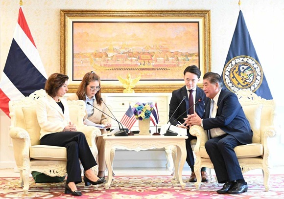 ภูมิธรรม ถกรัฐมนตรีพาณิชย์สหรัฐฯ ขอต่ออายุโครงการ GSP ปลดไทยพ้นบัญชี WL