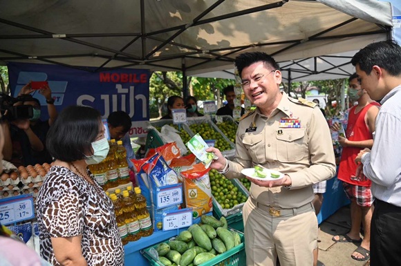 พาณิชย์นำมะนาวสด-มะนาวผง ขายผ่านโมบายธงฟ้า ช่วยลดภาระค่าครองชีพ