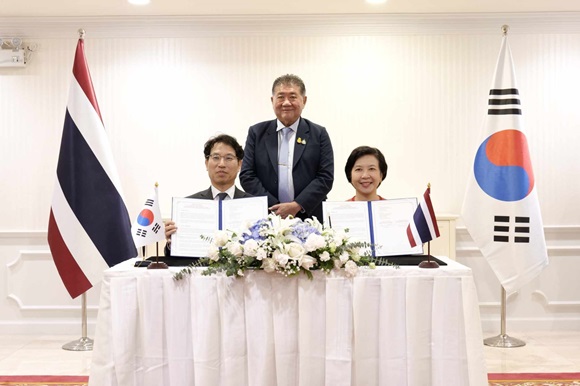 ภูมิธรรม คิกออฟเปิดเจรจา FTA ไทย-เกาหลี ถกนัดแรกกลางปีนี้ ตั้งเป้าจบปี 68