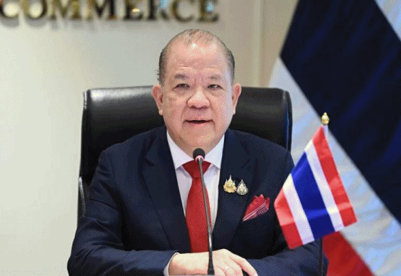 จับมือทูตจีน