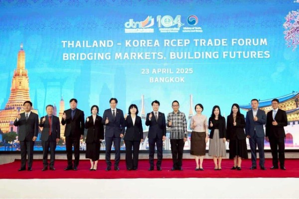พิชัยคิกออฟ 'เปิดเทอม เติมพลัง'ลดราคาสินค้า-บริการการศึกษา 8,305 รายการ