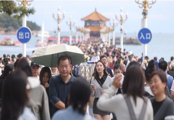 ตลาดการบริโภคของจีนเติบโตแข็งแกร่งในช่วงวันหยุดวันชาติจีน-Golden Week ตุลาคม 2567 เพิ่มขึ้นกว่า 25%