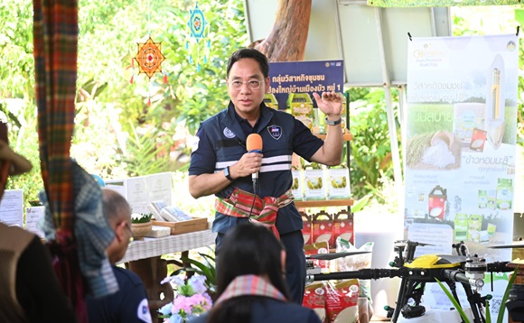 พาณิชย์ ติดตามข้าวเปลือกหอมมะลิ ราคายังดี เตรียมชงมาตรการช่วยชาวนา 8 พ.ย.นี้