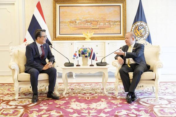 พิชัย ถกทูตเกาหลีใต้ เร่งเจรจา FTA ตั้งเป้าปิดดีลปี 68 พร้อมฟื้นประชุม JTC
