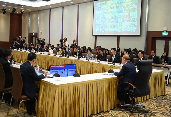 พิชัย สั่งทีมพาณิชย์ลุยงานใน-ต่างประเทศ ทำแผนรับมือ'ทรัมป์ เร่งปิดดีล FTA'