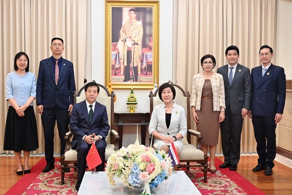 เอกอัครราชทูตหาน จื้อเฉียง เข้าพบนางชนากานต์ ธีรเวชพลกุล ประธานศาลฎีกาคนใหม่ของไทย
