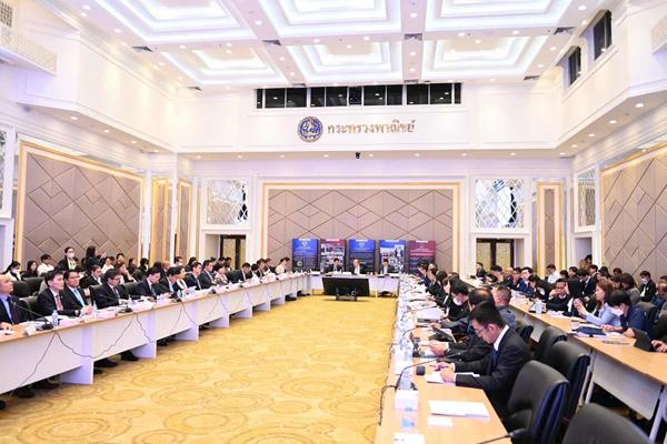 ลุยตรวจสอบ