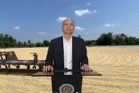 พาณิชย์ ตรวจเข้มโรงสี-ท่าข้าว พื้นที่น้ำผ่าน-รับน้ำ ป้องกันกดราคาซื้อข้าวเปลือกเกษตรกร