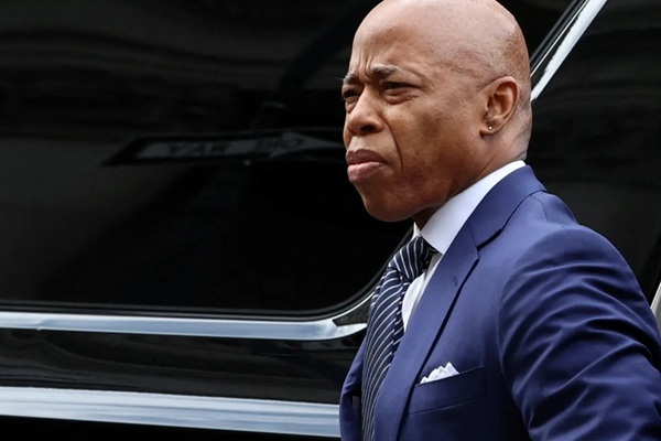 Judge questions DOJ over Eric Adams case dismissal request, reserves ruling