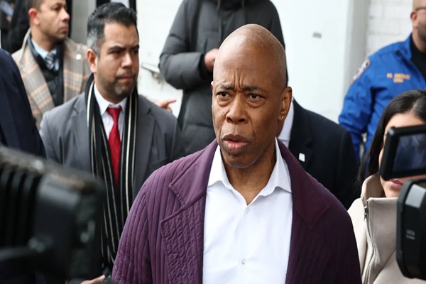 Judge orders Mayor Eric Adams, DOJ lawyers to appear in court to explain case dismissal request