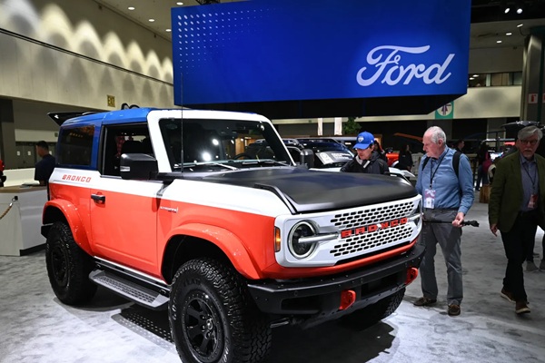 GM, Ford report best annual U.S. sales since 2019 as auto recovery continues