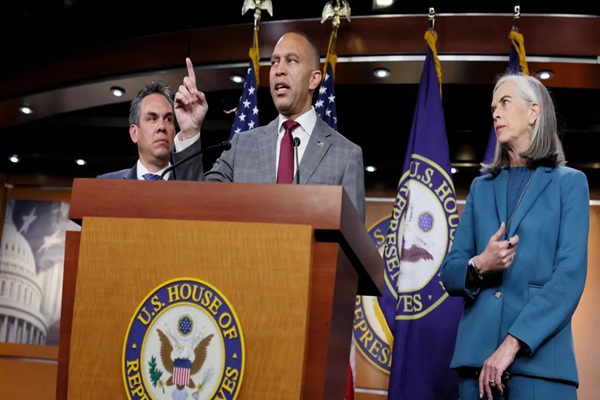 Trump-backed bill to avert government shutdown fails; dozens of Republicans vote No