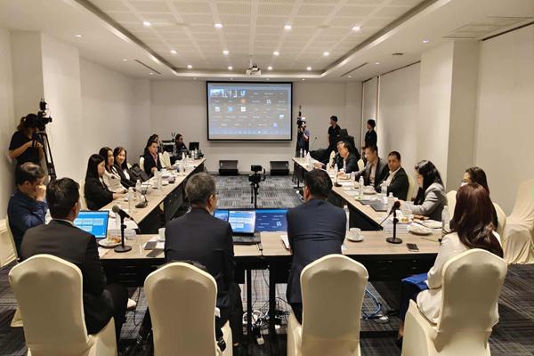 จับมือธรรมศาสตร์