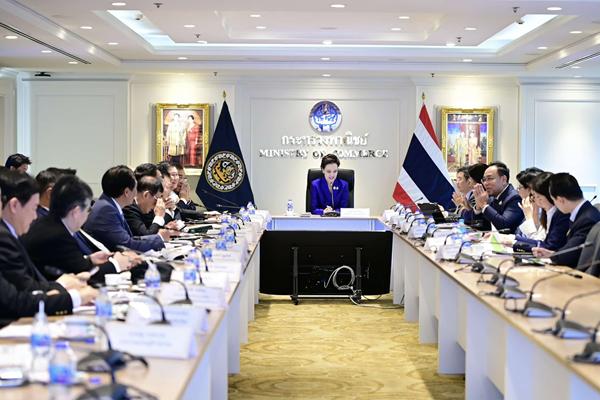 ศุภจี นำทีมพาณิชย์ ถกสภาหอการค้าฯ ผนึกกำลังรับมือภาษีสหรัฐฯ ลุยขยายตลาด