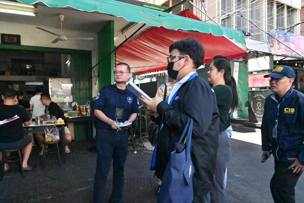 พาณิชย์ บุกตรวจร้าน'เจ๊ไฝ'สั่งปรับ 2,000 บาท ขายไข่เจียวปู 4,000 ไม่ปิดป้ายราคา