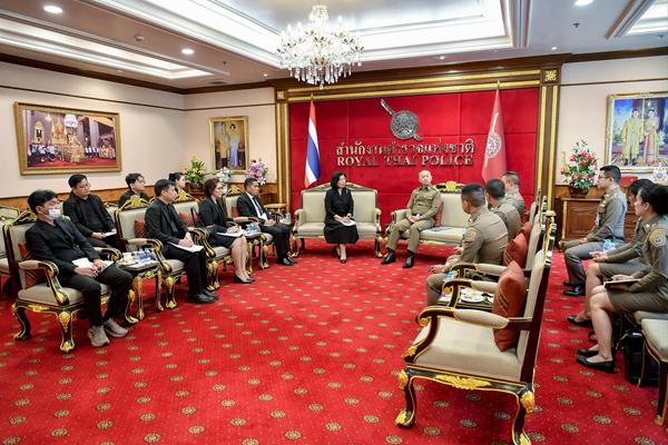 อรมน นำทีมพบรอง ผบ.ตร. ร่วมมือปราบปรามสินค้าละเมิดทรัพย์สินทางปัญญา