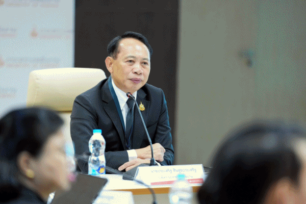 รมต.ลาว ยืนยันน้ำมันที่นำเข้าจากไทยใช้ภายในลาวเท่านั้น ไม่สามารถส่งออกไปกัมพูชาได้เพราะผิดกฎหมาย