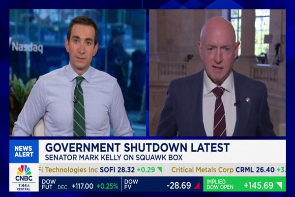 Government shutdown: Senate bill fails for 10th time, Kelly tells Trump to get involved