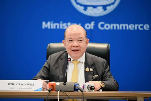 พิชัย สั่งลุยช่วยผลไม้ภาคตะวันออกเต็มสูบ ดึงรัฐ-เอกชนซื้อ รับมือกัมพูชาห้ามนำเข้า