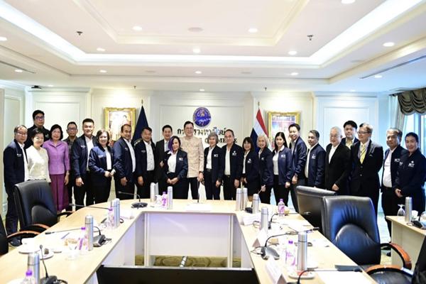 จตุพร สั่งลุยเสริมความรู้ หาตลาด สร้างโอกาสทางธุรกิจให้รายย่อย และ SME