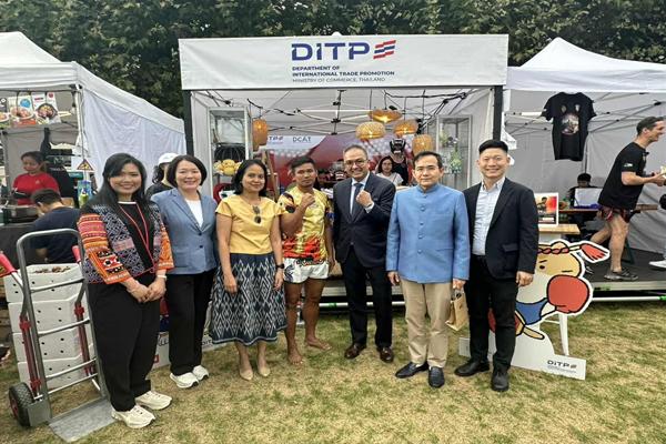 DITP จัดส่งเสริมมวยไทย ที่เยอรมนี บูธสินค้า ชกโชว์ เดินแฟชัน คนแห่ชมเพียบ