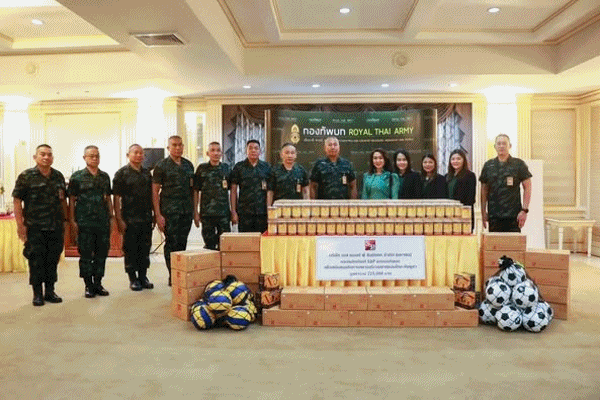 แด่กองทัพบก