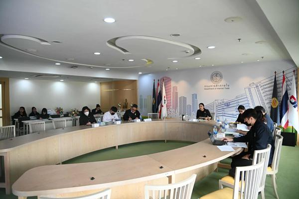 พาณิชย์ เผยโรงสี 217 ราย พร้อมซื้อข้าวเก็บสต๊อก เป้า 4 ล้านตัน ดีเดย์ 1 พ.ย.นี้