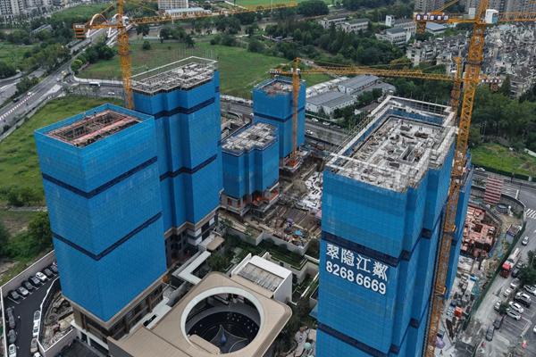 China’s property slump is far from bottoming. But Beijing is prioritizing tech growth