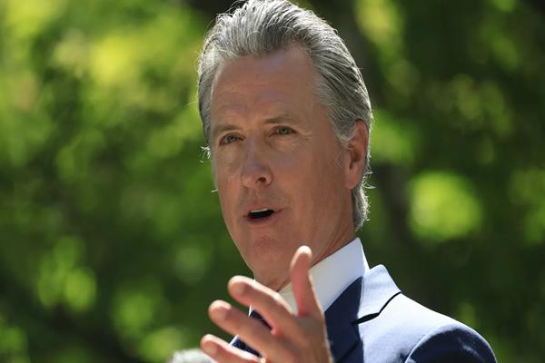 California Gov. Newsom warns Trump he’ll retaliate if Texas GOP draws new congressional maps