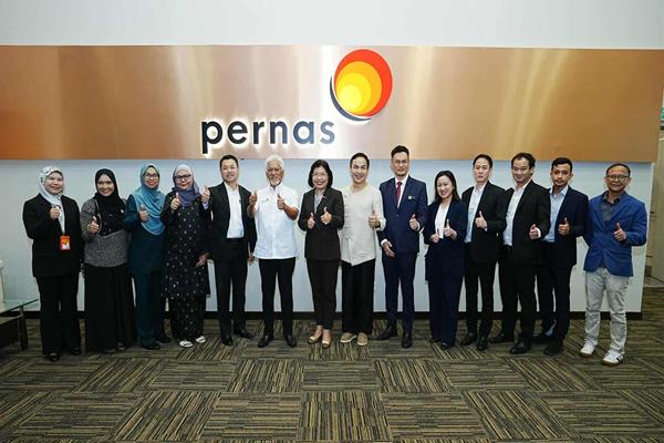 จับมือPERNAS