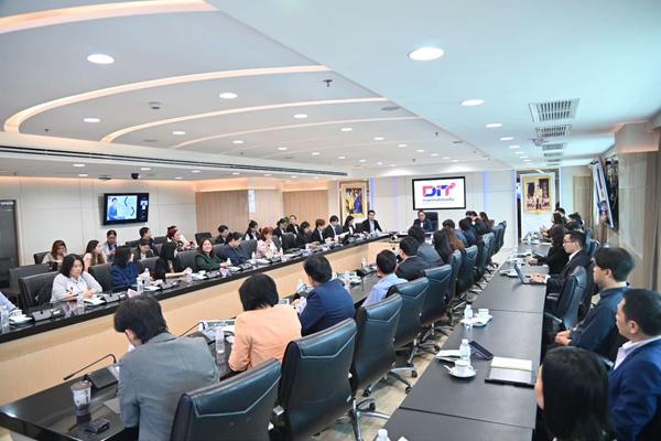 ถกร้านขายยา