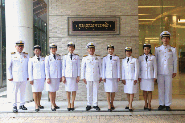 ธ.ก.ส.ร่วมพิธีวางพวงมาลา