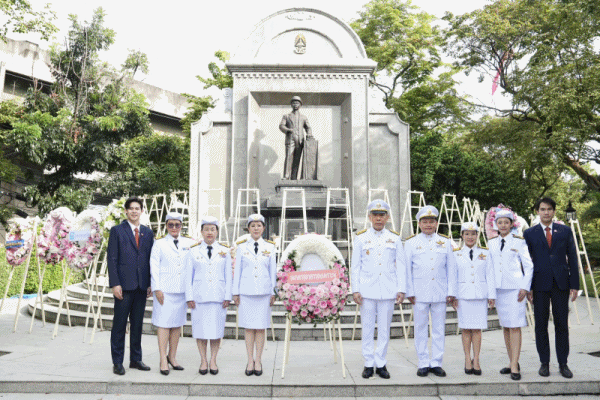 ธอส.ร่วมพิธีวางพวงมาลา