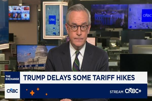 ทรัมป์เลื่อนการขึ้นภาษี