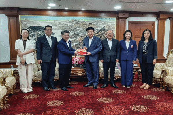สมาคมผู้สื่อข่าวไทย-จีน เข้าพบประธานหอการค้าไทย-จีน พร้อมเดินหน้าเปิดหลักสูตรผู้บริหารธุรกิจไทย-จีน รุ่นที่ 3