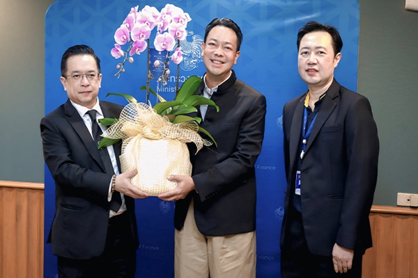 BAM เข้าพบ ผอ.สศค