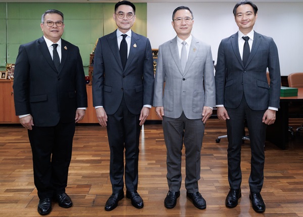 EXIM BANK สวัสดีปีใหม่ 2569 กรมการเปลี่ยนแปลงสภาพภูมิอากาศและสิ่งแวดล้อม