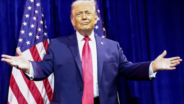 Down in the polls, Trump yanks Republicans toward economic populism. It may not save them